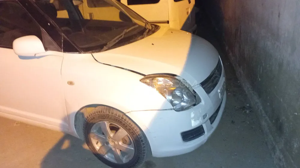 Suzuki Swift 2018 for Sale in Karachi Image-1