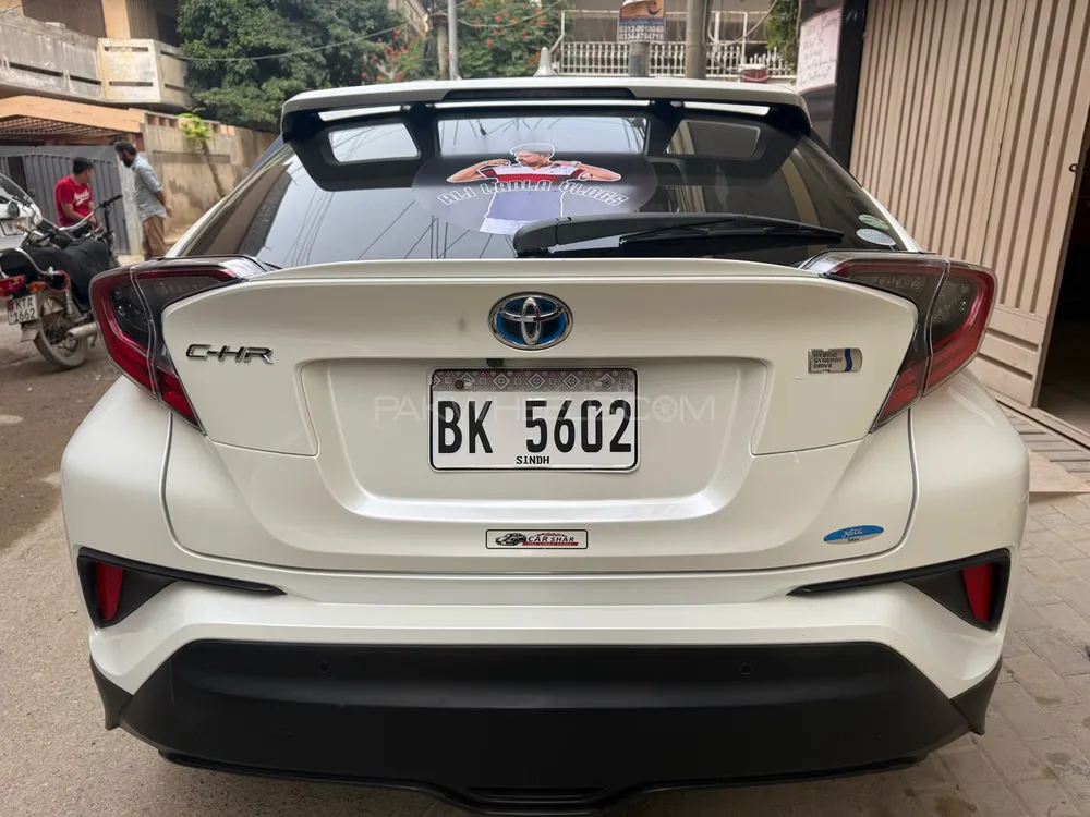 Toyota C-HR 2017 for Sale in Karachi Image-1