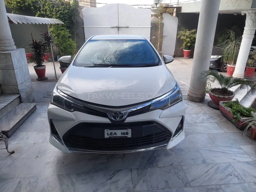 Toyota Corolla 2016 for Sale in Peshawar Image-1
