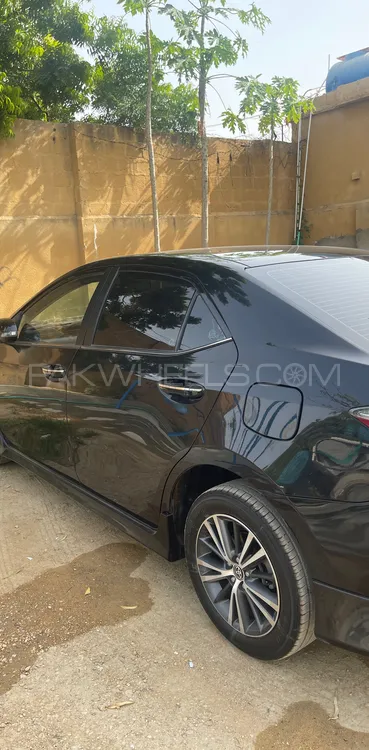 Toyota Corolla 2021 for Sale in Karachi Image-1