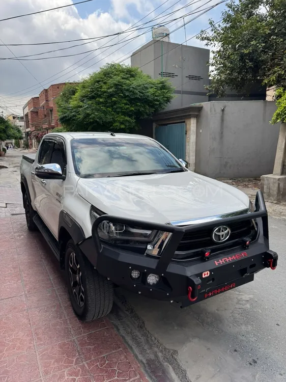 Toyota Hilux 2021 for Sale in Faisalabad Image-1