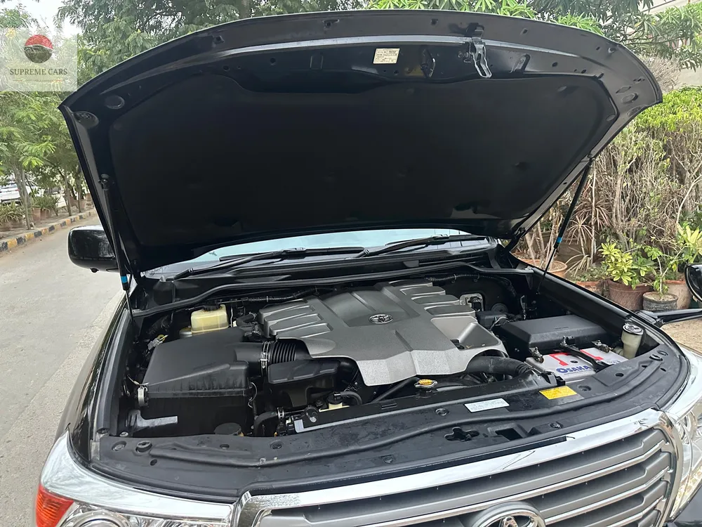 Toyota Land Cruiser 2011 for Sale in Karachi Toyota Land Cruiser 2011 for Sale in Karachi Image-14