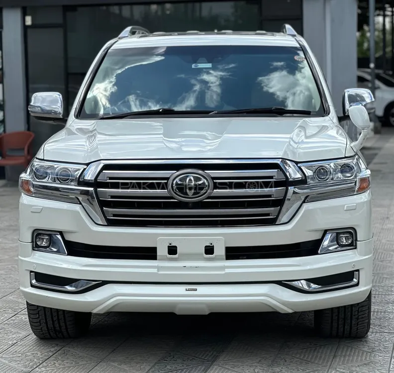 Toyota Land Cruiser 2017 for Sale in Islamabad Image-1