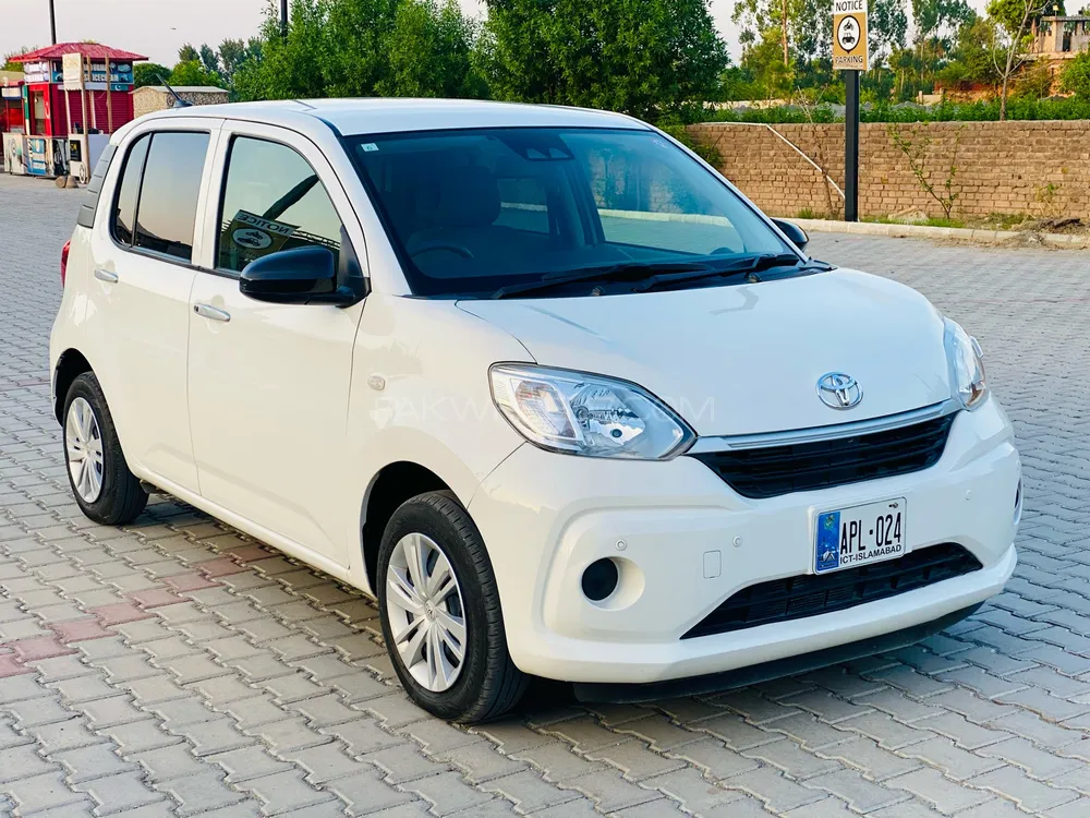 Toyota Passo 2023 for Sale in Peshawar Image-1