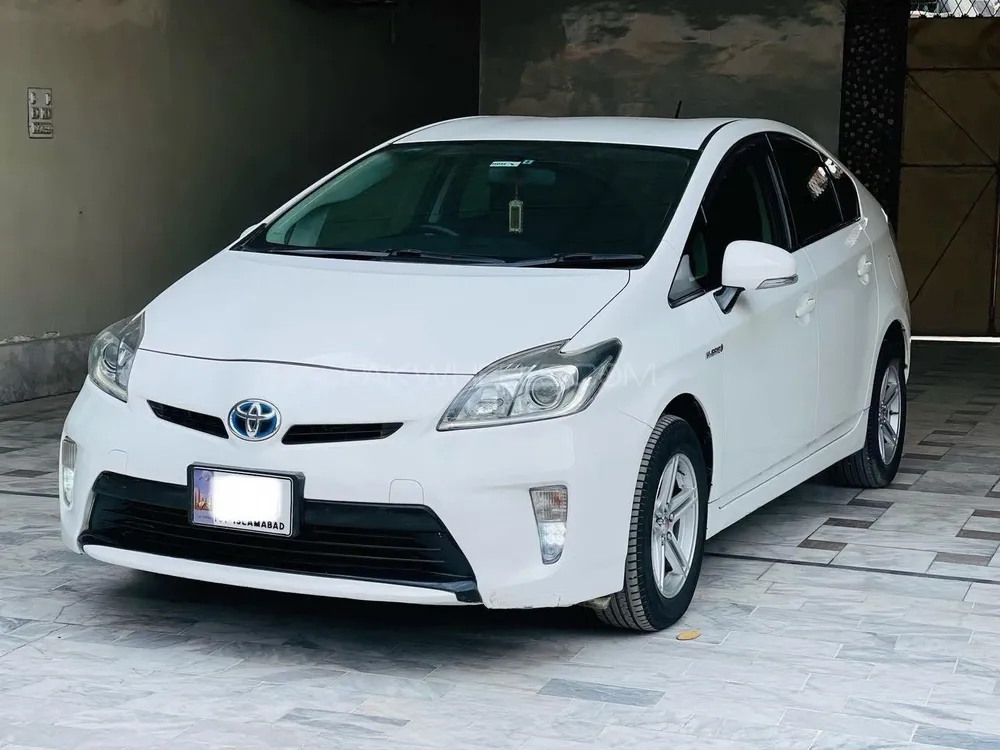 Toyota Prius 2014 for Sale in Peshawar Image-1