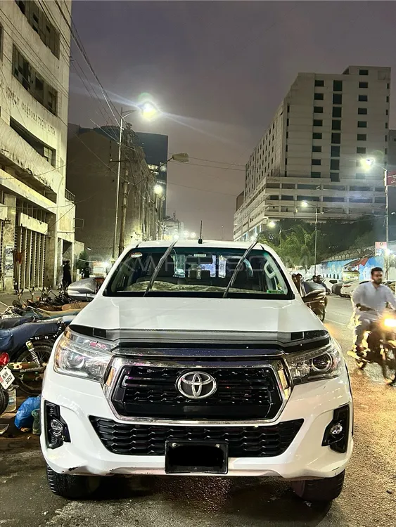 Toyota Hilux 2020 for Sale in Karachi Image-1
