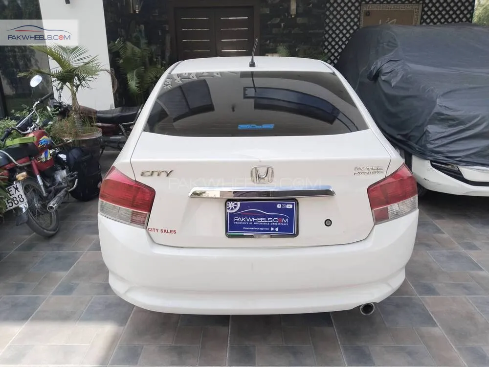 Honda City 2014 for Sale in Lahore Honda City 2014 for Sale in Lahore Image-4