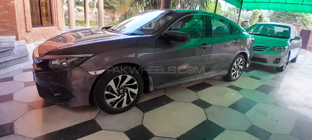 Honda Civic 2017 for Sale in Lahore Image-1