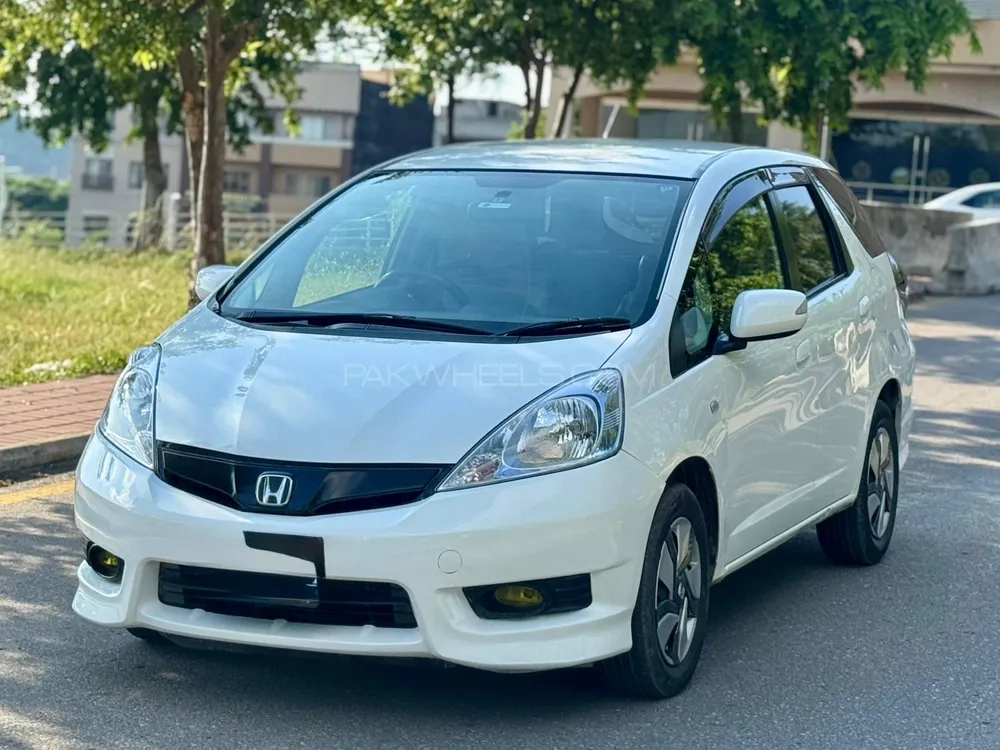 Honda Fit 2012 for Sale in Islamabad Image-1