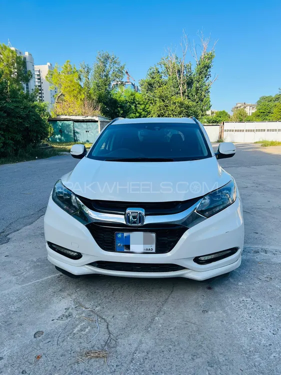Honda Vezel 2015 for Sale in Islamabad Image-1