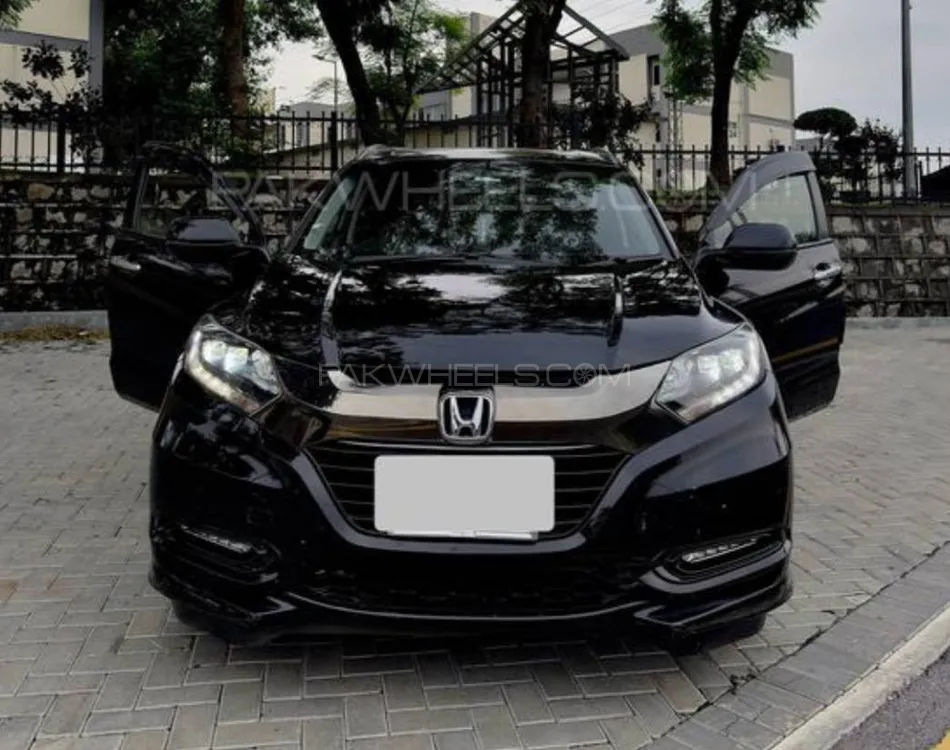 Honda Vezel 2016 for Sale in Islamabad Image-1