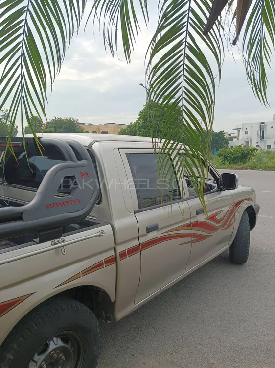 Mitsubishi L200 2004 for Sale in Lahore Image-1