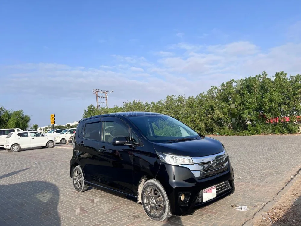 Nissan Dayz 2015 for Sale in Karachi Image-1