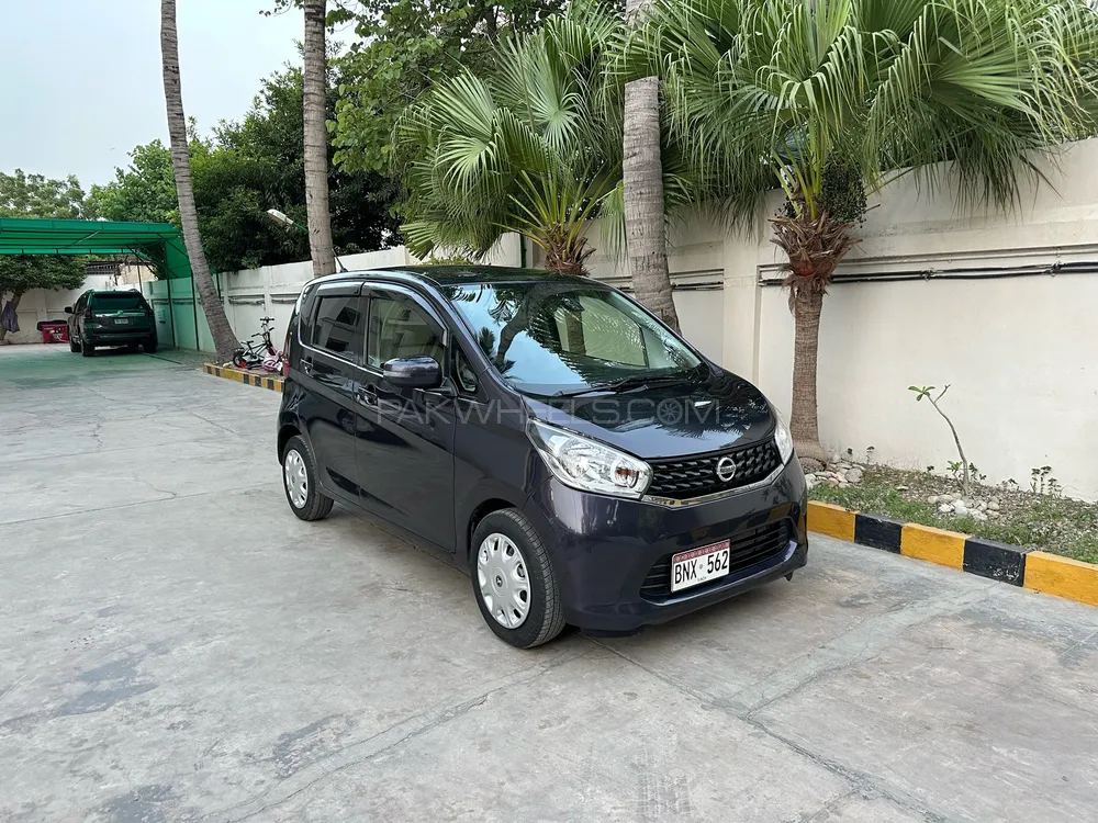 Nissan Dayz 2015 for Sale in Karachi Image-1