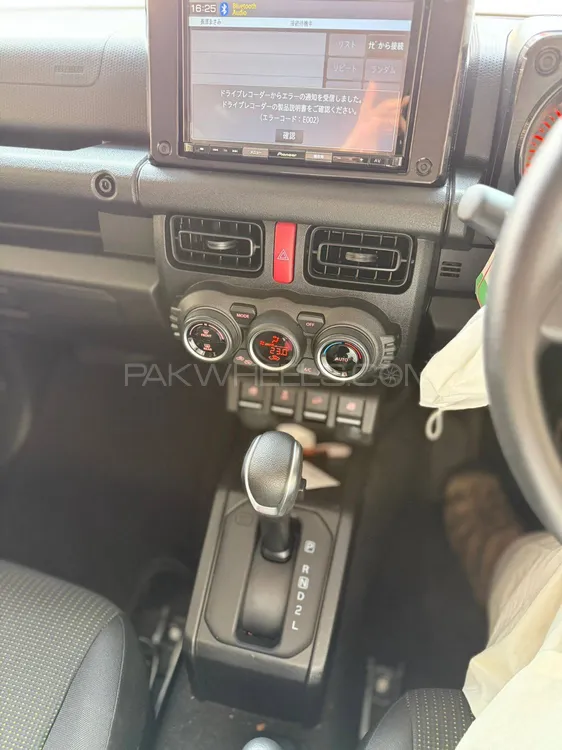 Suzuki Jimny 2020 for Sale in Peshawar Suzuki Jimny 2020 for Sale in Peshawar Image-12