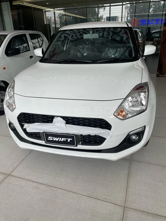 Suzuki Swift 2025 for Sale in Faisalabad Image-1