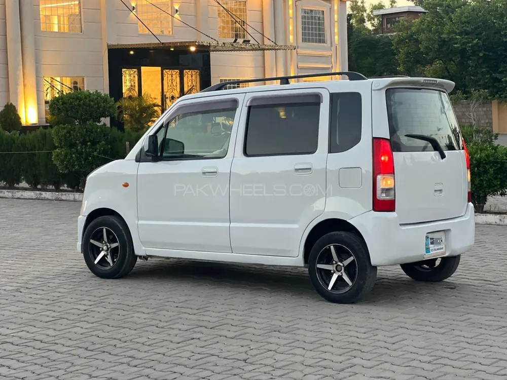 Suzuki Wagon R 2004 for Sale in Islamabad Image-1