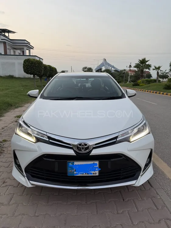 Toyota Corolla 2021 for Sale in Islamabad Image-1