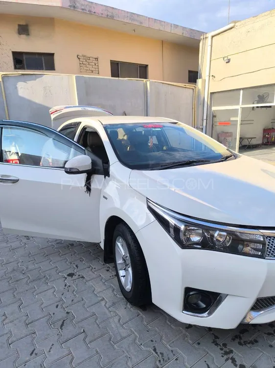 Toyota Corolla 2015 for Sale in Rawalpindi Image-1