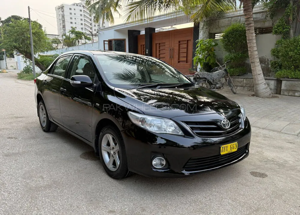 Toyota Corolla 2011 for Sale in Karachi Image-1