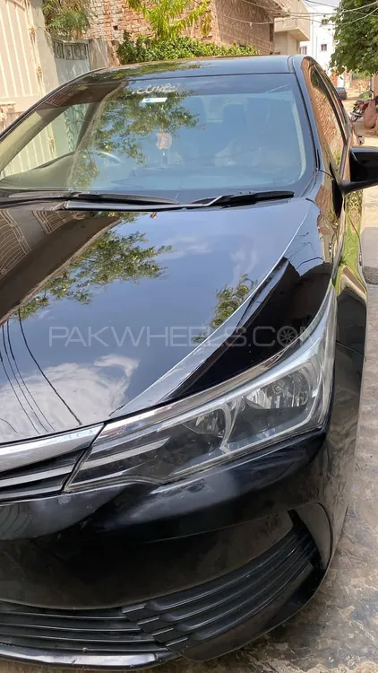 Toyota Corolla 2015 for Sale in Lahore Image-1