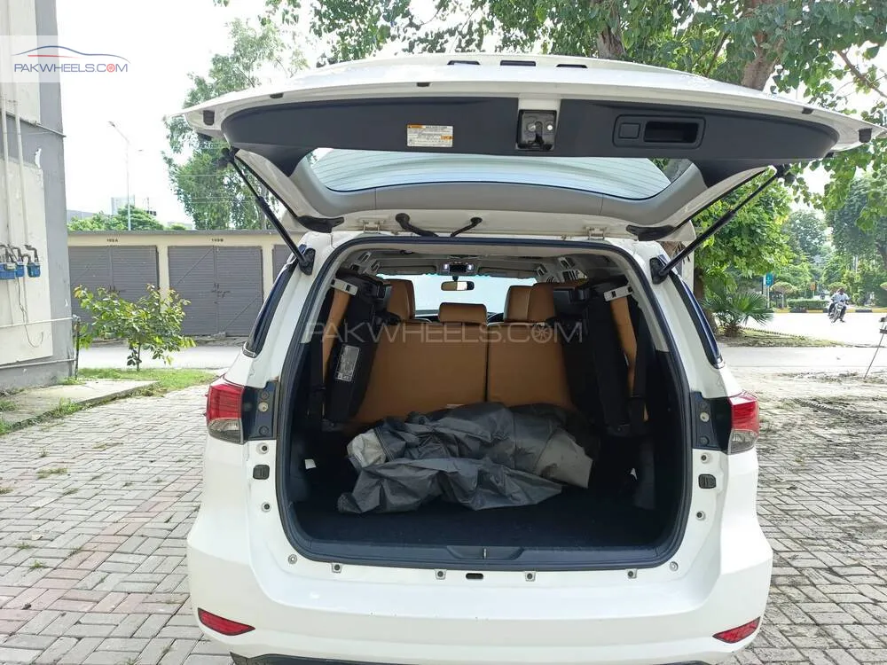 Toyota Fortuner 2019 for Sale in Lahore Toyota Fortuner 2019 for Sale in Lahore Image-7