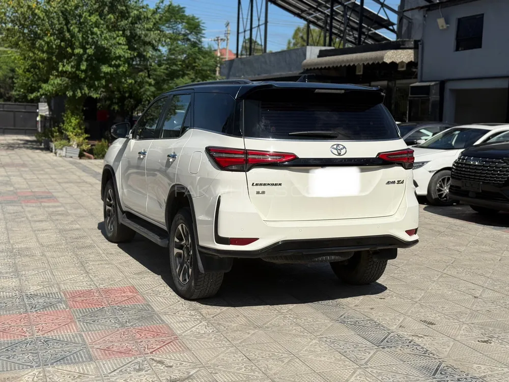Toyota Fortuner 2022 for Sale in Islamabad Toyota Fortuner 2022 for Sale in Islamabad Image-7