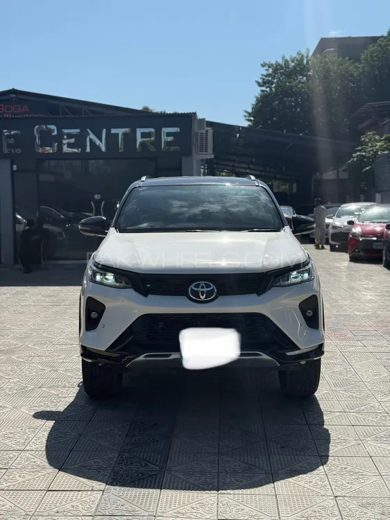 Toyota Fortuner 2022 for Sale in Islamabad Toyota Fortuner 2022 for Sale in Islamabad Image-4