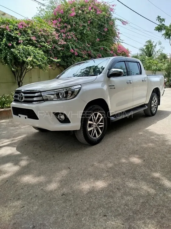 Toyota Hilux 2018 for Sale in Karachi Image-1