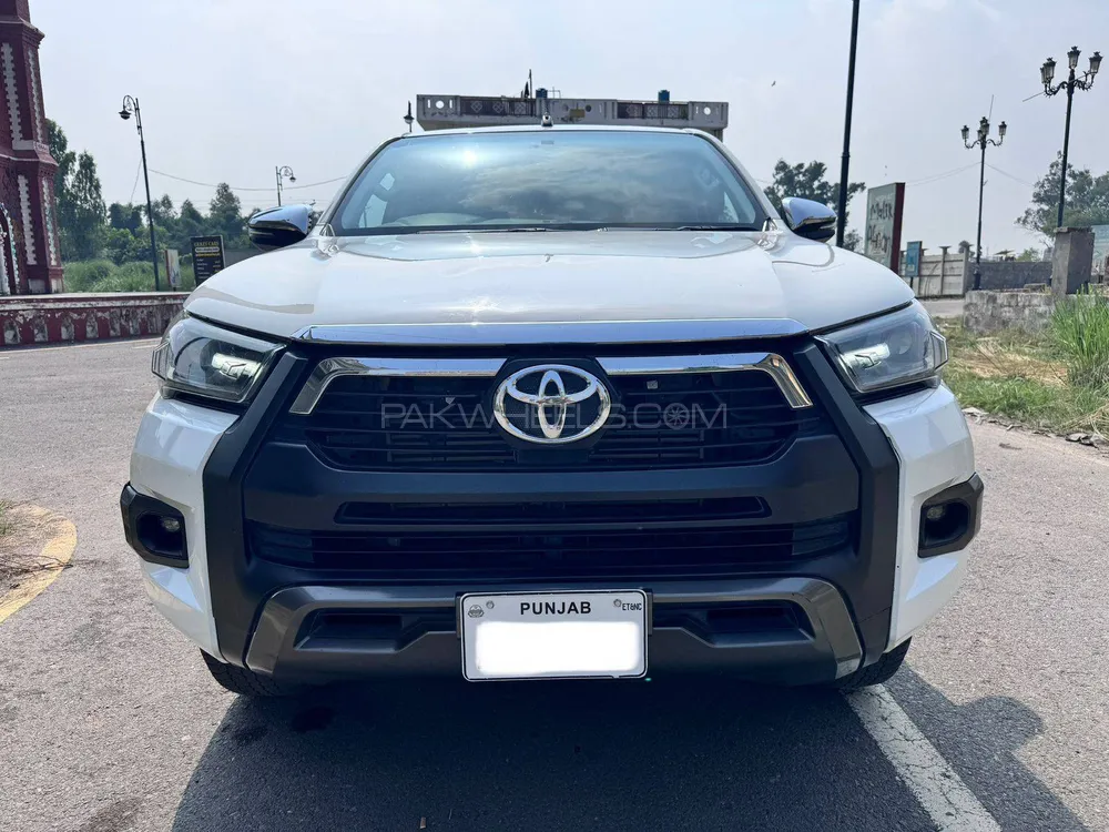 Toyota Hilux 2020 for Sale in Lahore Image-1