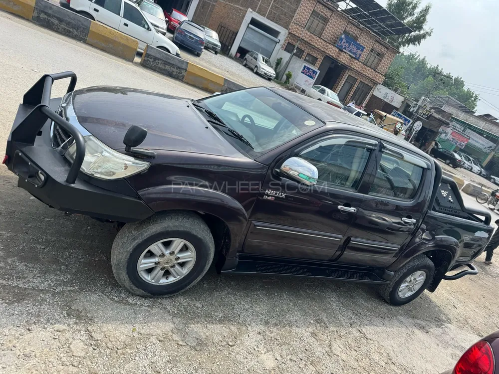 Toyota Hilux 2012 for Sale in Peshawar Image-1