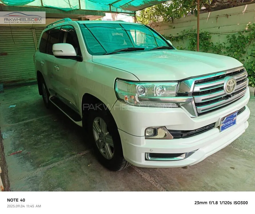 ٹویوٹا لینڈ کروزر 2011 for Sale in کراچی ٹویوٹا لینڈ کروزر 2011 for Sale in کراچی Image-2