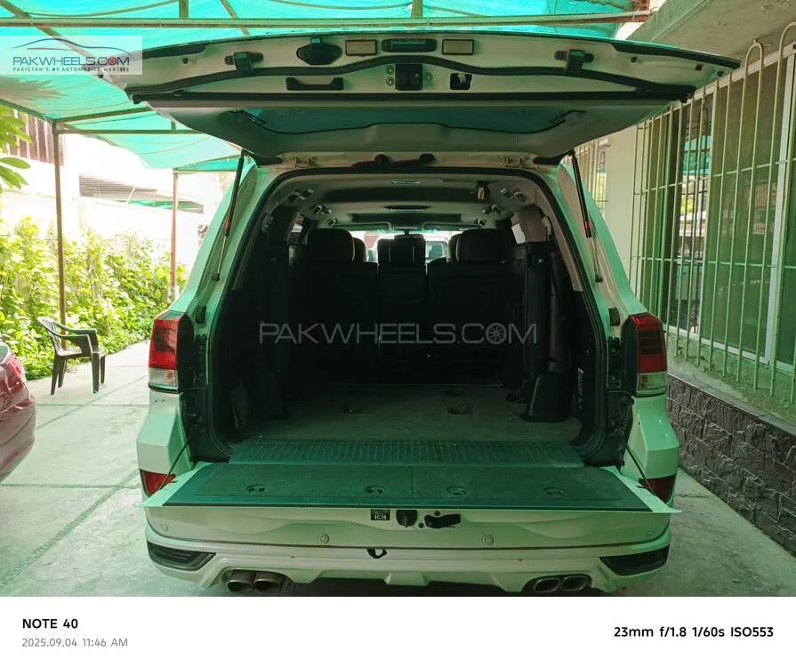 ٹویوٹا لینڈ کروزر 2011 for Sale in کراچی ٹویوٹا لینڈ کروزر 2011 for Sale in کراچی Image-8