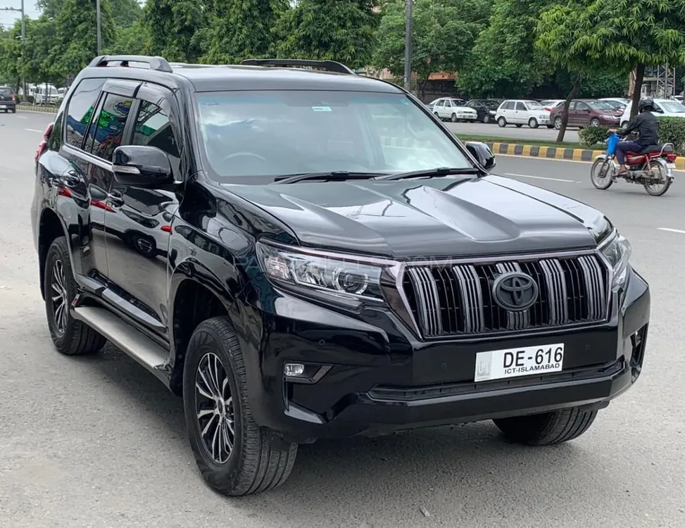 Toyota Prado 2010 for Sale in Lahore Image-1