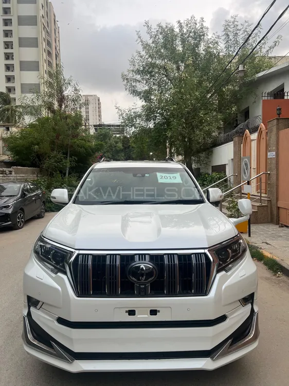 ٹویوٹا پراڈو 2019 for Sale in کراچی ٹویوٹا پراڈو 2019 for Sale in کراچی Image-3
