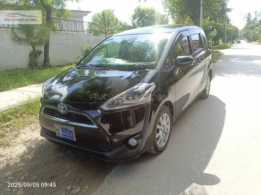 Toyota Sienta 2018 for Sale in Islamabad Toyota Sienta 2018 for Sale in Islamabad Image-3