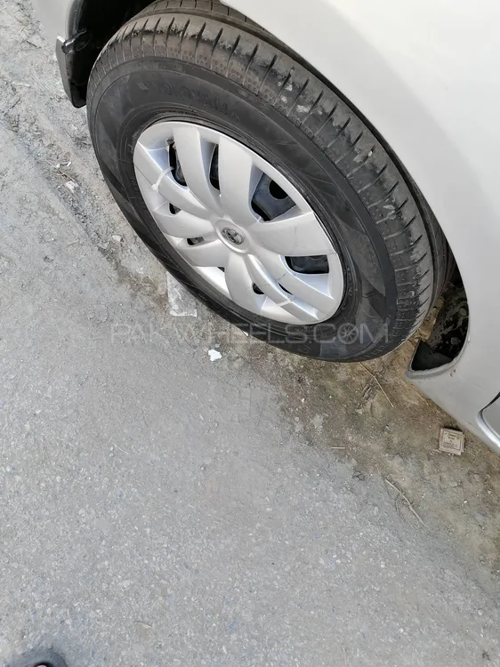 Toyota Vitz 2011 for Sale in Peshawar Image-1