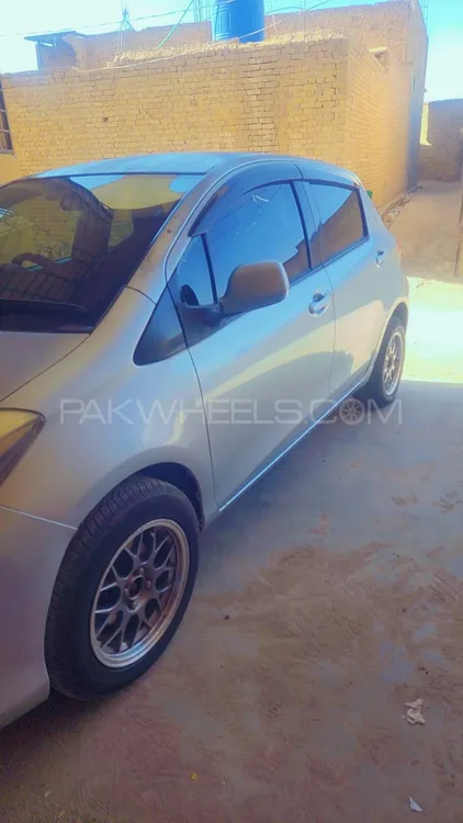 Toyota Vitz 2012 for Sale in Quetta Image-1
