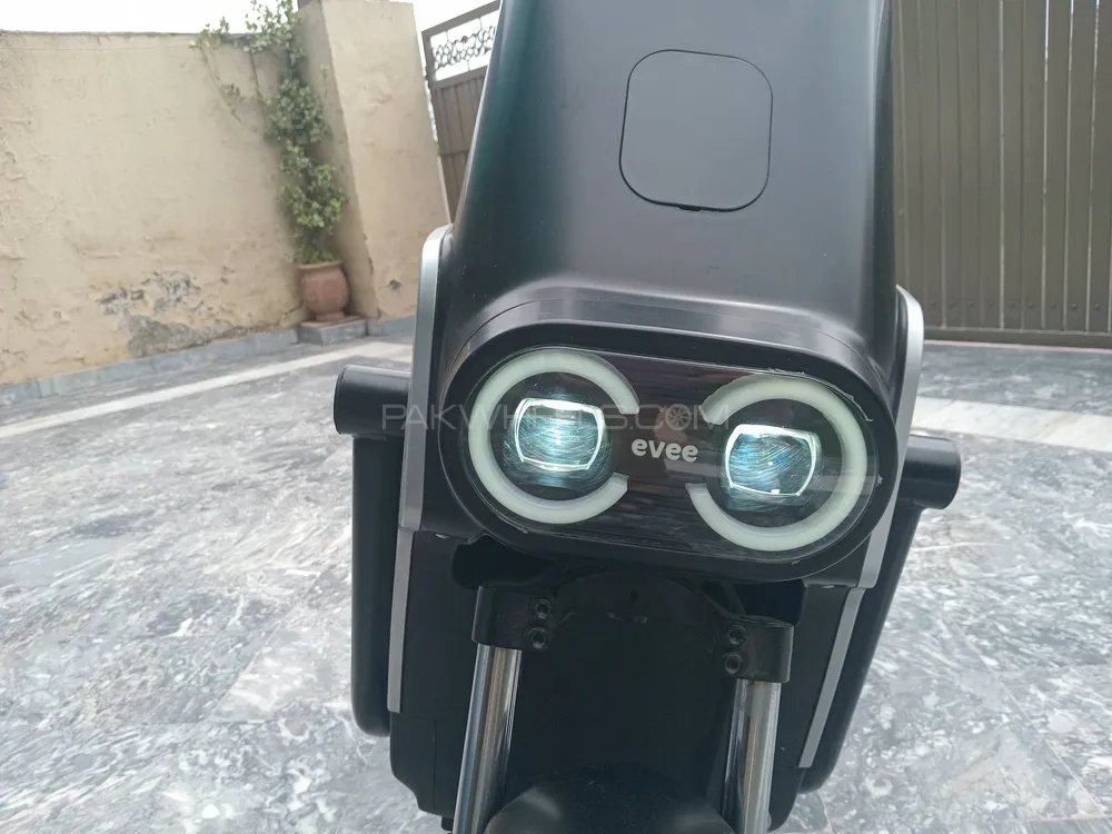 Evee C1 2025 for Sale Image-1