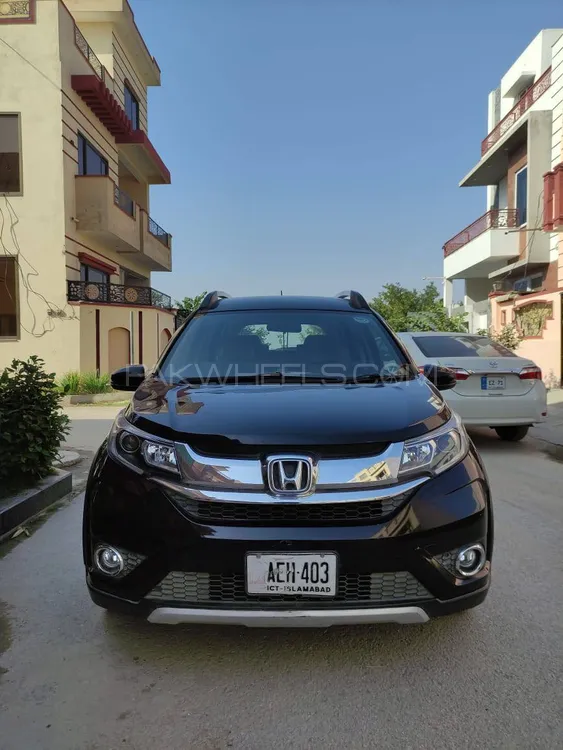 Honda BR-V 2017 for Sale in Islamabad Image-1