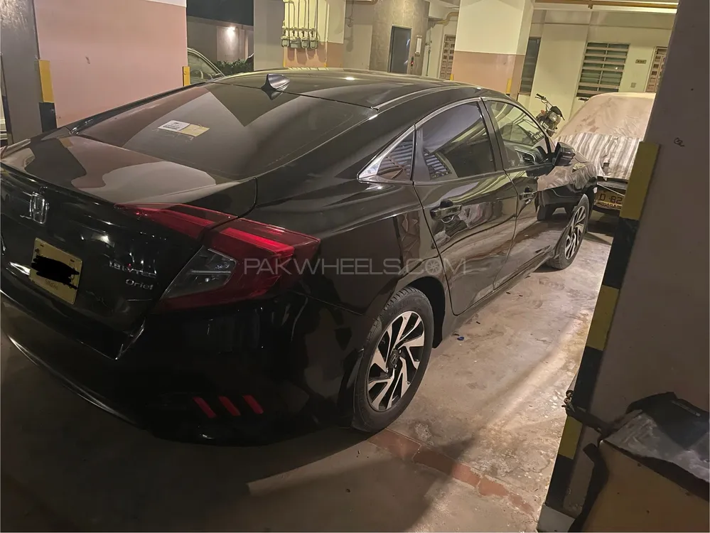 Honda Civic 2017 for Sale in Karachi Image-1