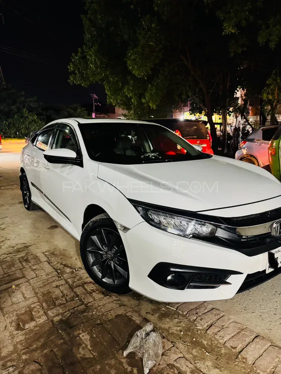 Honda Civic 2020 for Sale in Lahore Image-1
