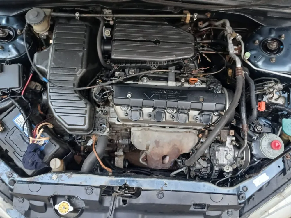 Honda Civic 2004 for Sale in Lahore Image-1