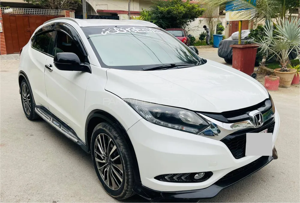 Honda Vezel 2016 for Sale in Karachi Honda Vezel 2016 for Sale in Karachi Image-8