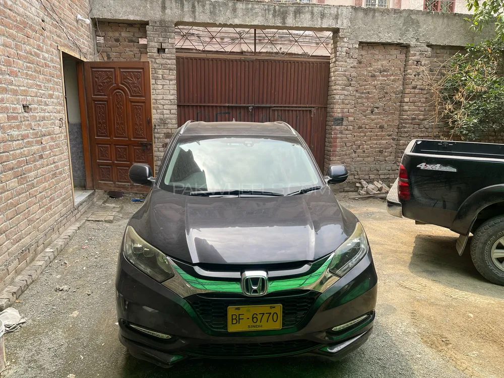 Honda Vezel 2013 for Sale in Peshawar Image-1