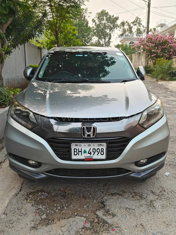 Honda Vezel 2014 for Sale in Lahore Image-1