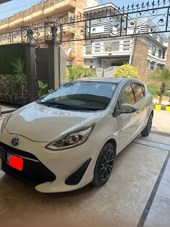 Toyota Aqua 2017 for Sale in Peshawar Image-1