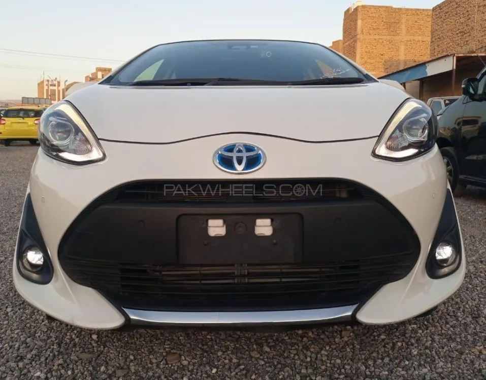 Toyota Aqua 2019 for Sale in Hyderabad Image-1