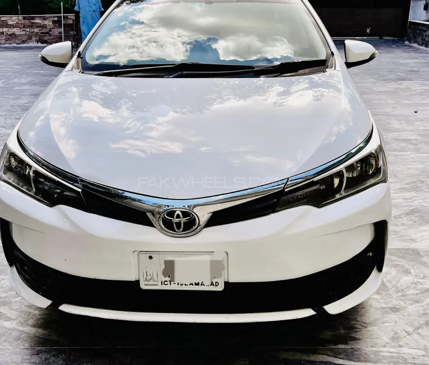 Toyota Corolla 2018 for Sale in Islamabad Image-1