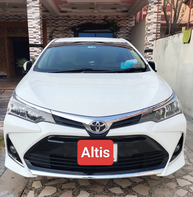Toyota Corolla 2018 for Sale in Islamabad Image-1